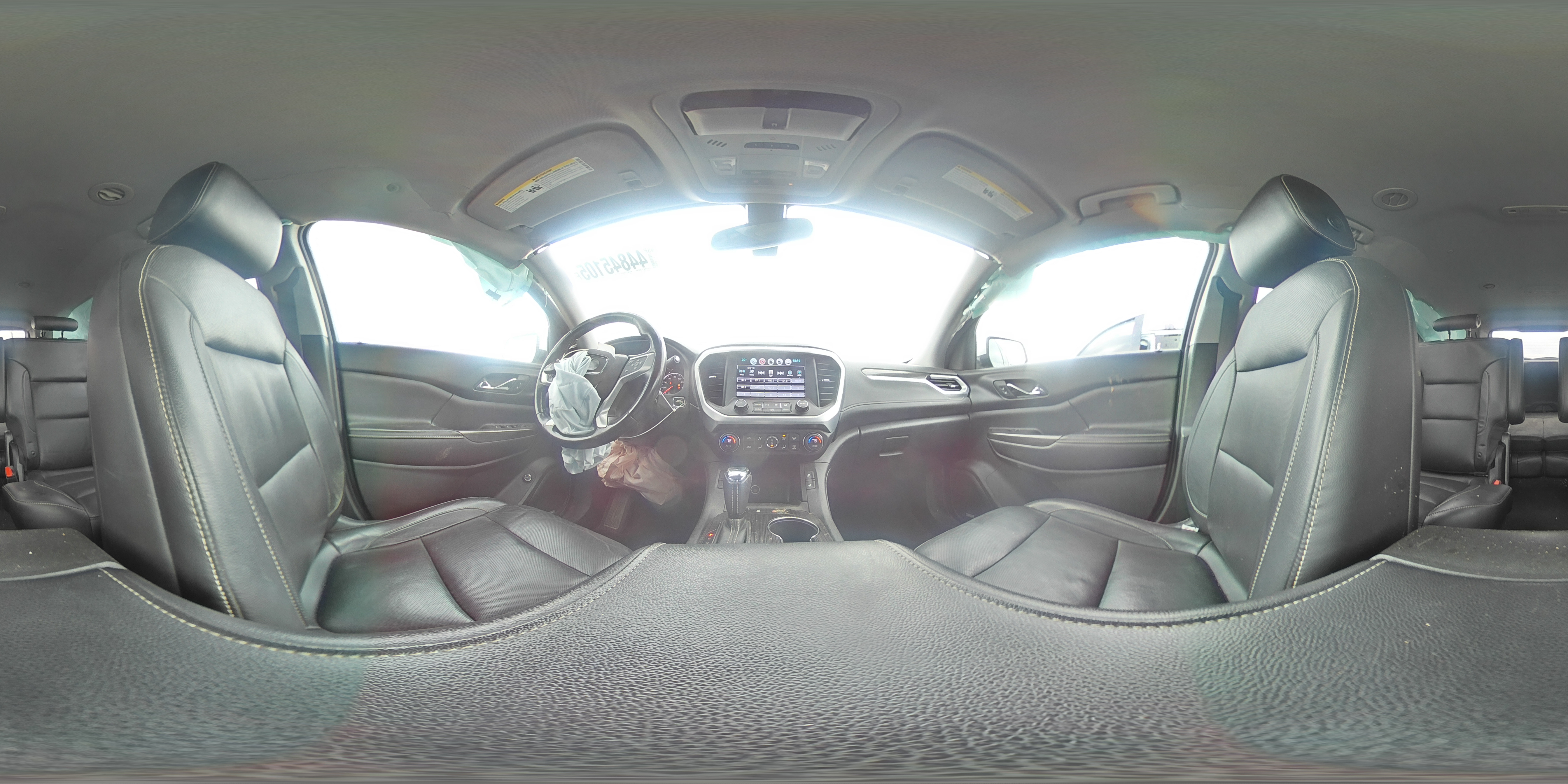 2018 GMC Acadia - Image 15