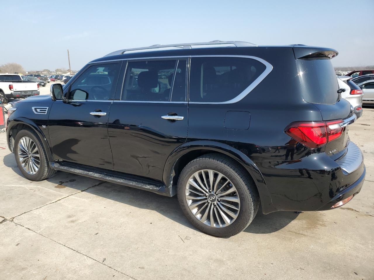 2019 Infiniti QX80 - Image 2