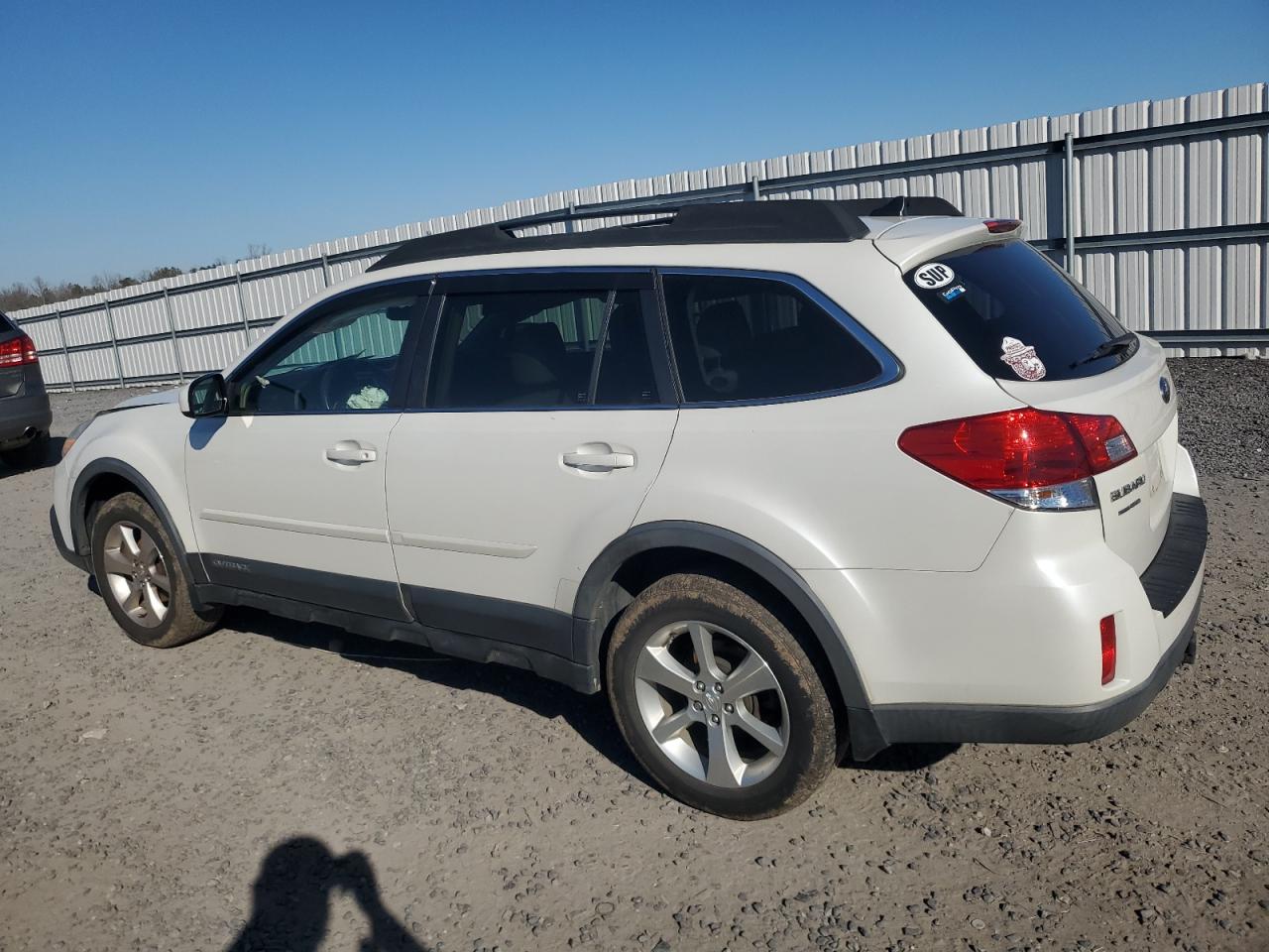 2014 Subaru Outback - Image 2