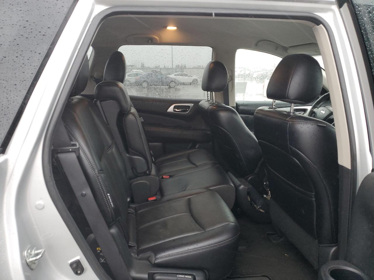 2019 Nissan Pathfinder - Image 11