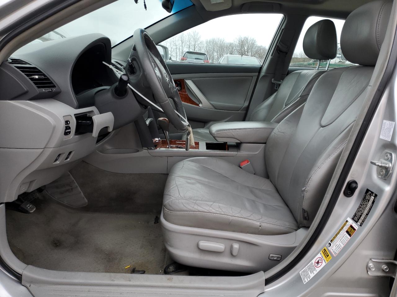 2010 Toyota Camry - Image 7