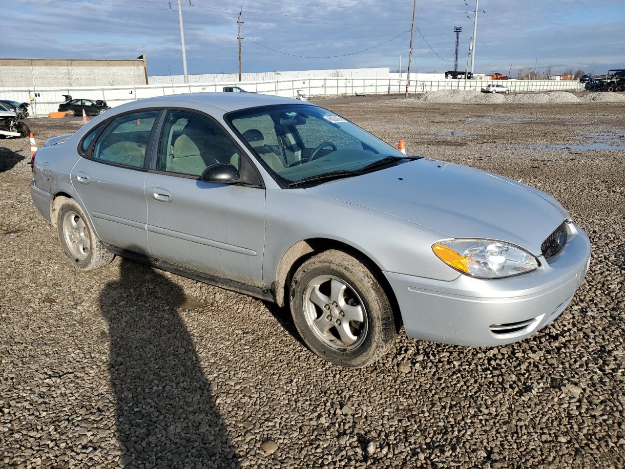 2007 Ford Taurus - Image 4