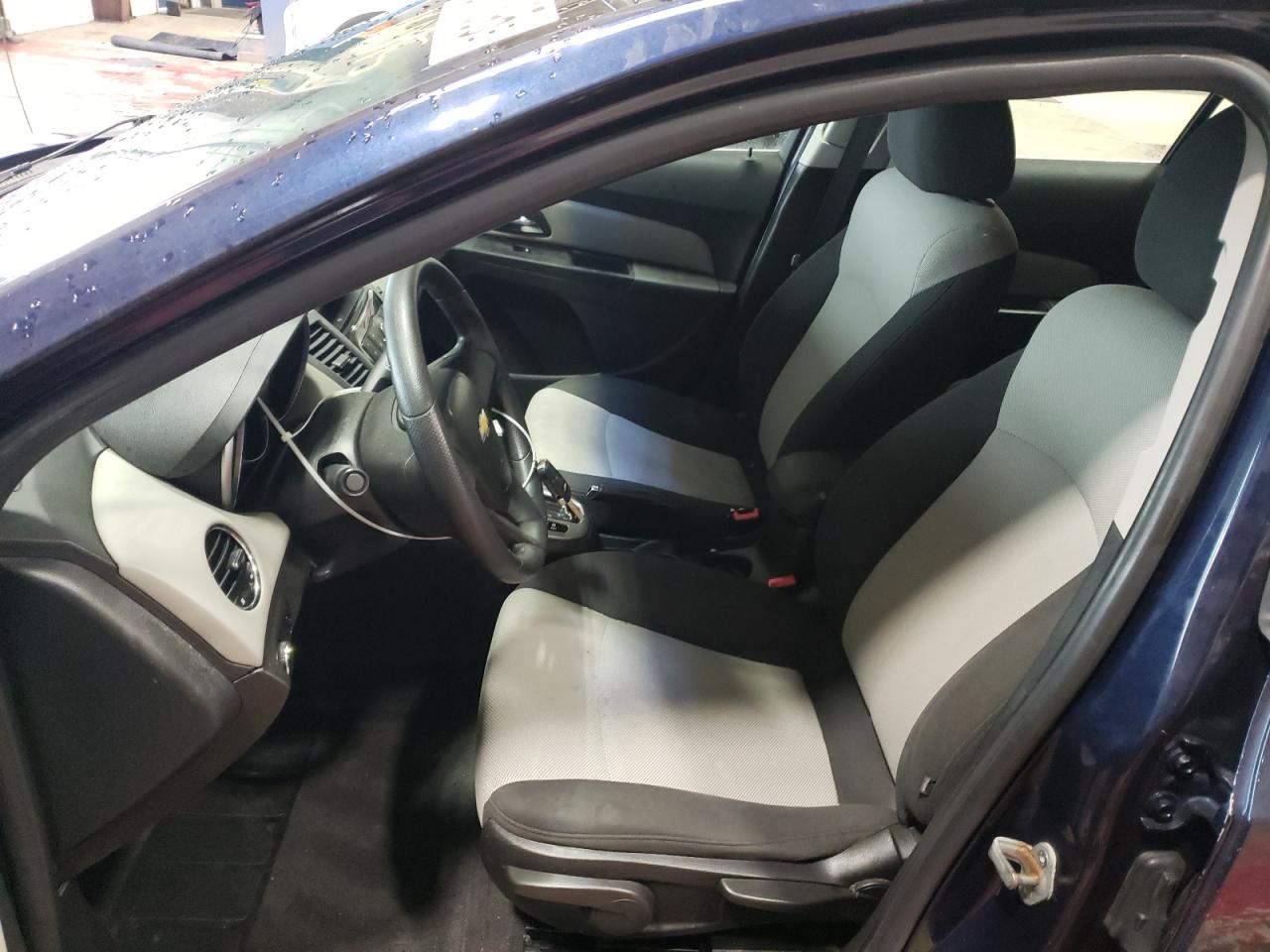 2011 Chevrolet Cruze - Image 7