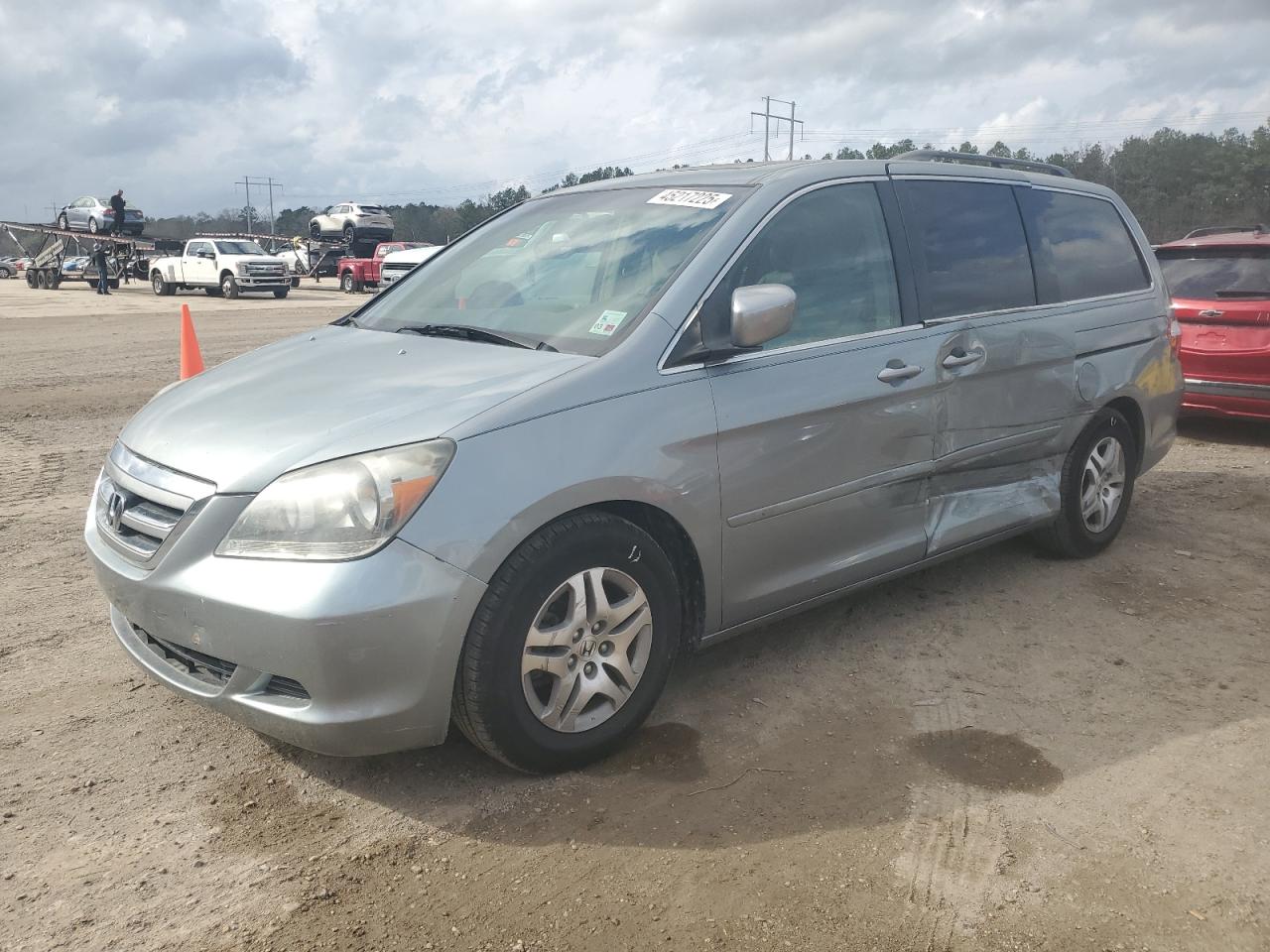 2005 Honda Odyssey - Image 1