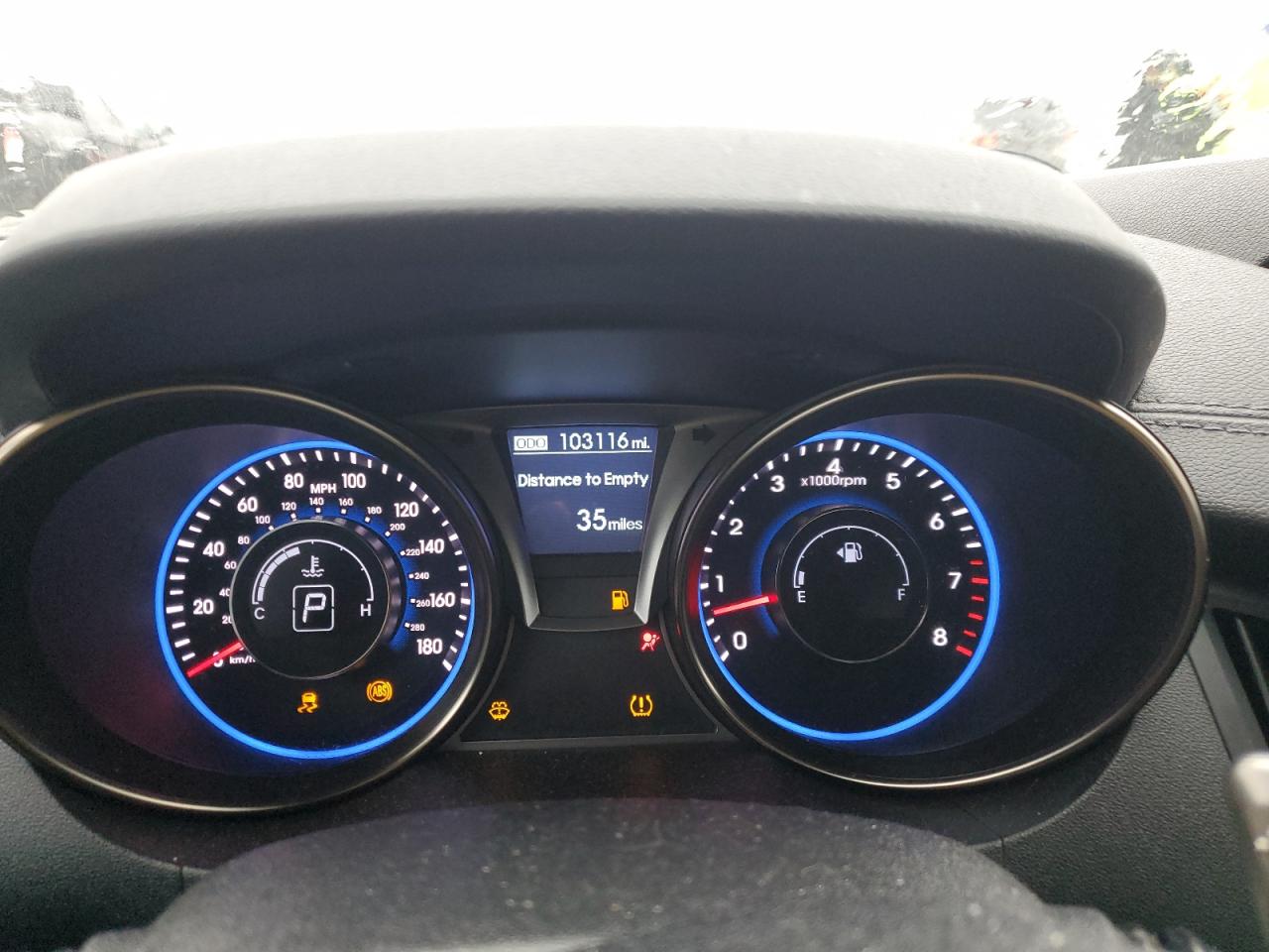 2015 Hyundai Genesis - Image 9