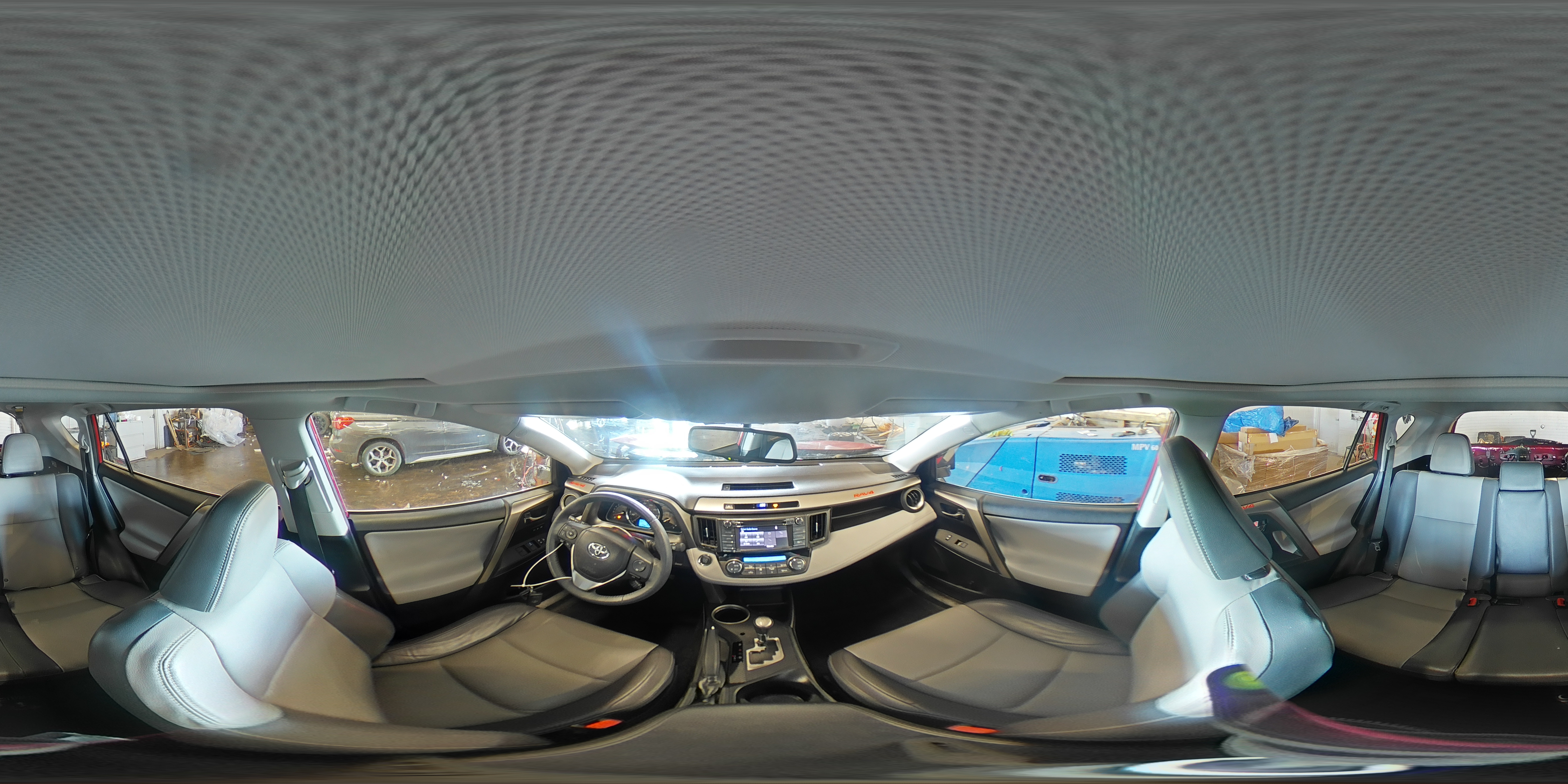 2014 Toyota RAV 4 - Image 16