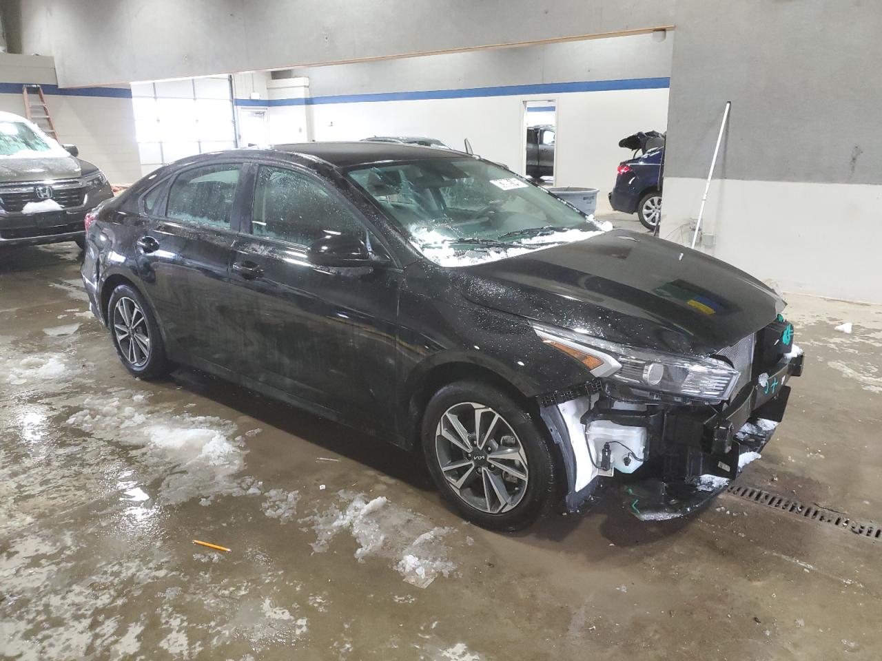 2024 Kia Forte - Image 4