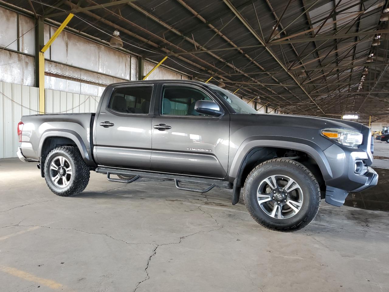 2018 Toyota Tacoma - Image 4