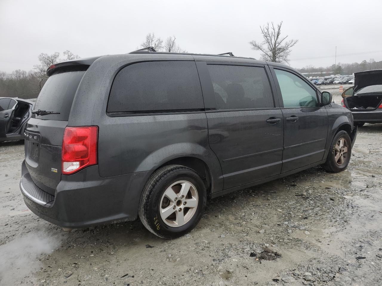 2012 Dodge Caravan - Image 3