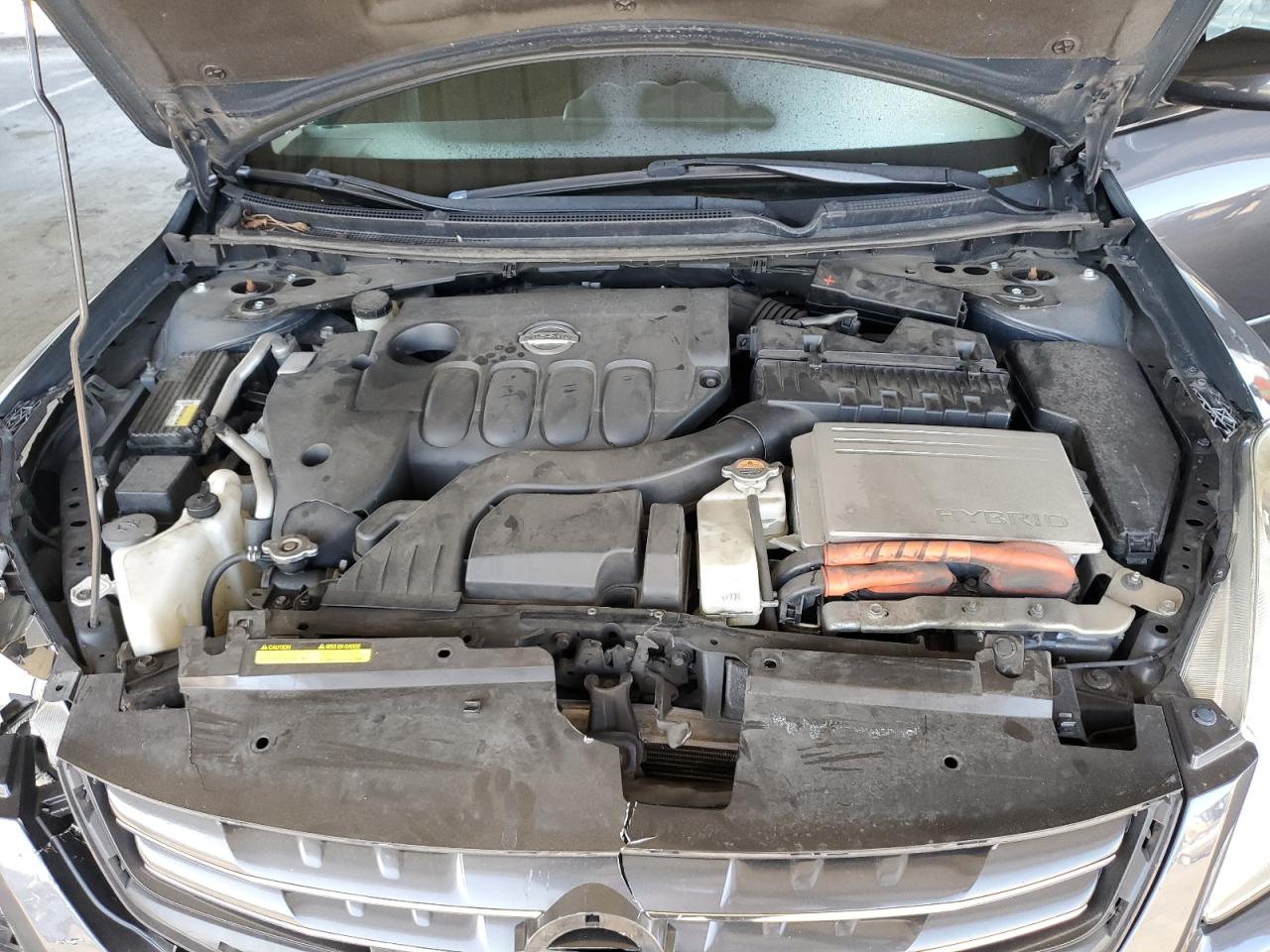 2010 Nissan Altima - Image 11