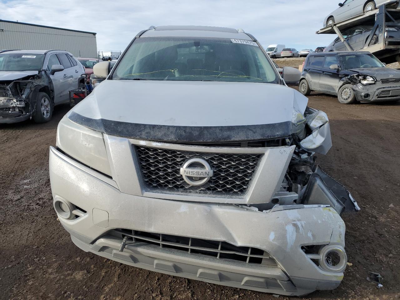 2014 Nissan Pathfinder - Image 5