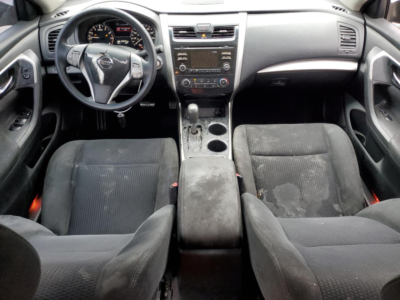 2015 Nissan Altima - Image 8