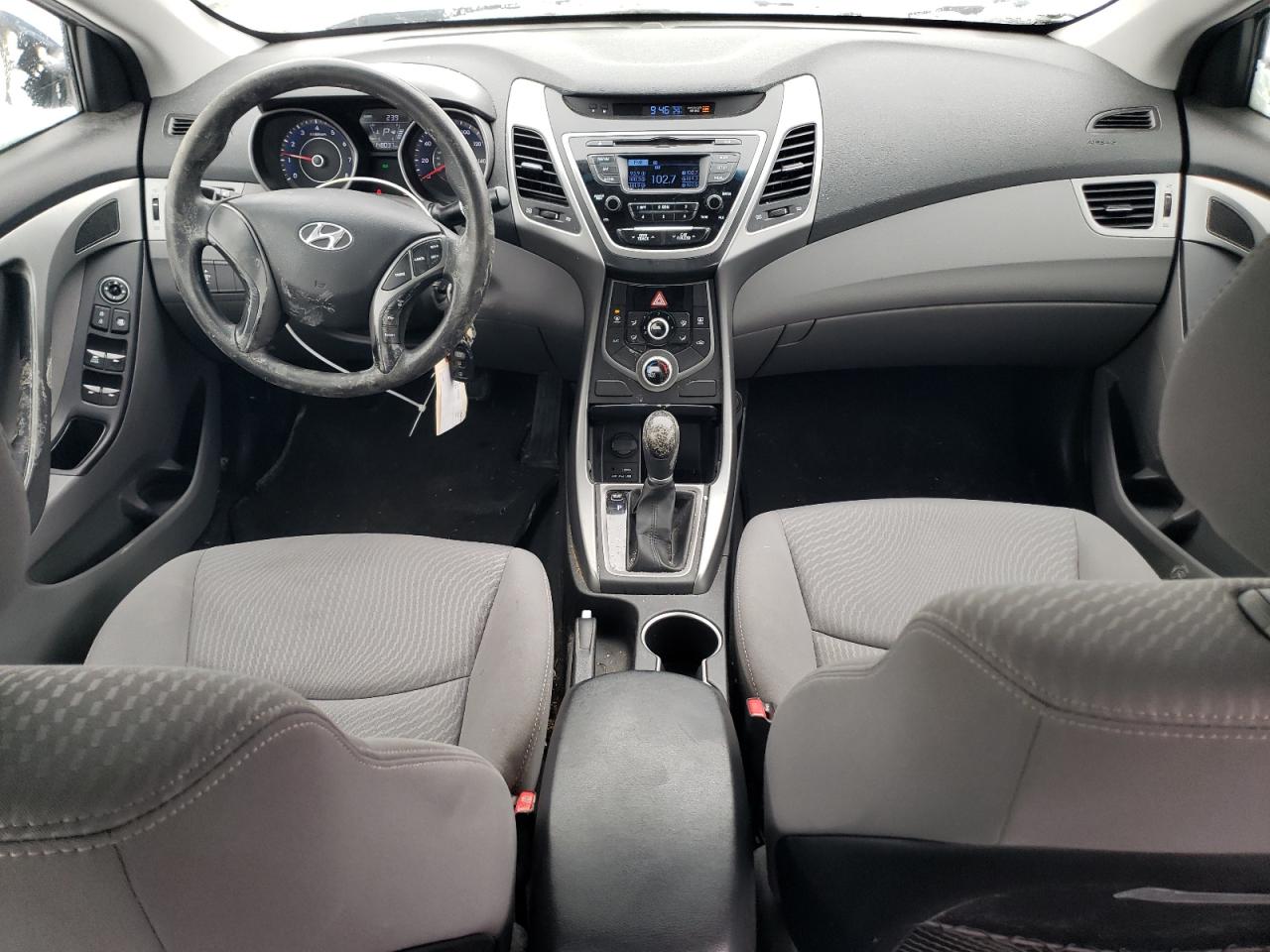 2015 Hyundai Elantra - Image 8