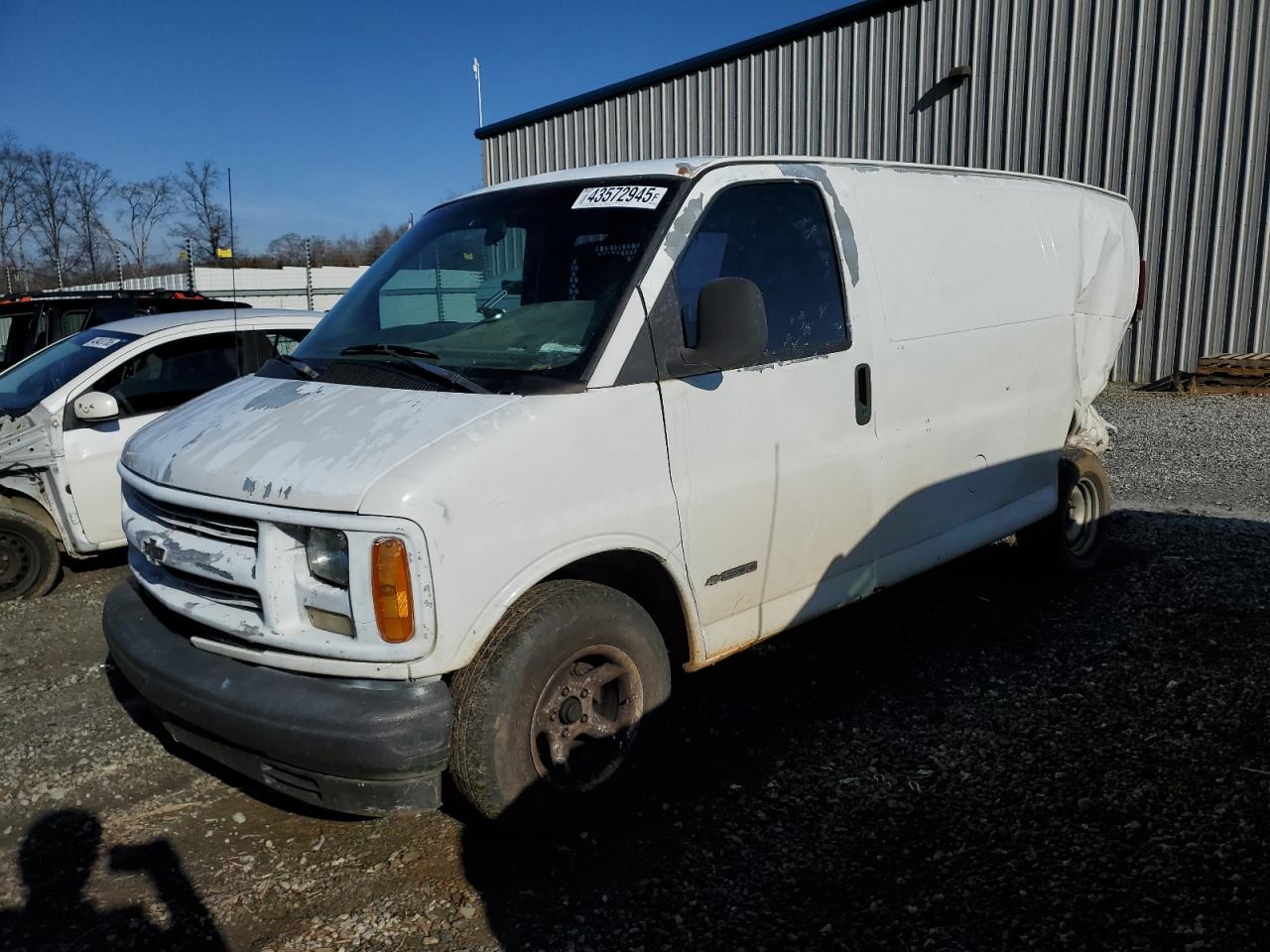 2000 Chevrolet Express - Image 1