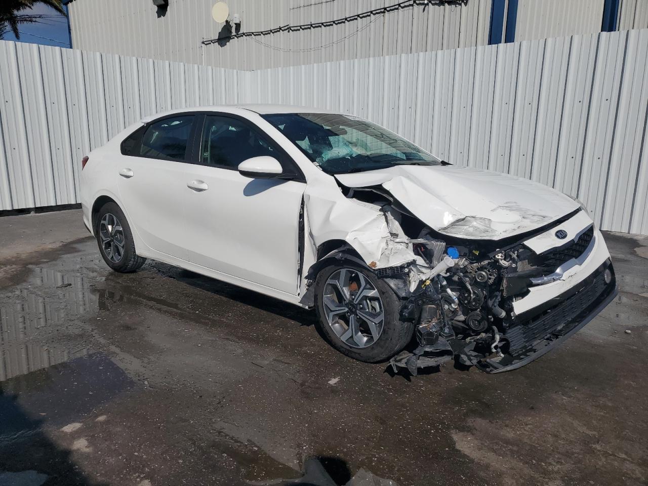 2021 Kia Forte - Image 4