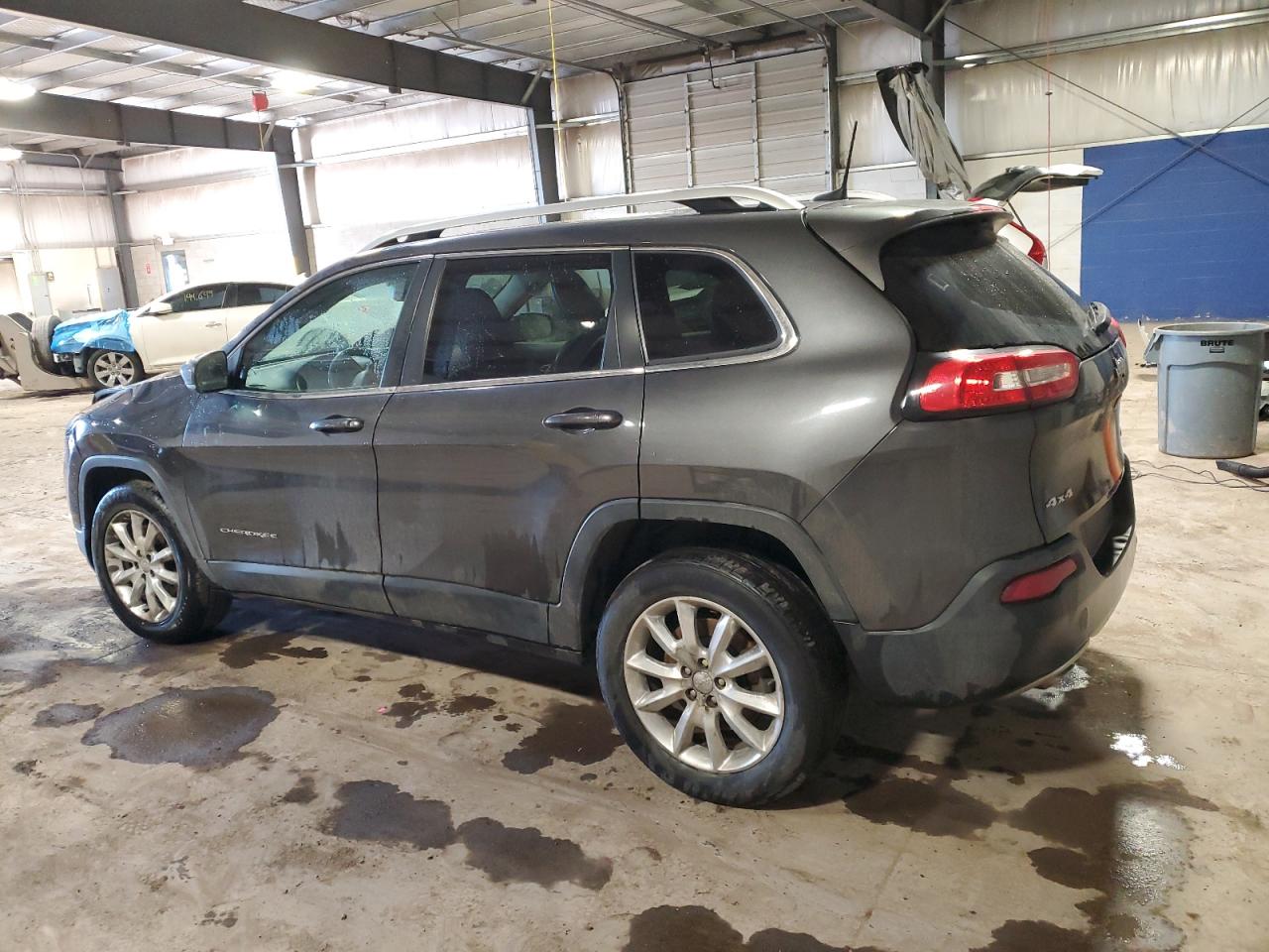 2016 Jeep Grand Cherokee - Image 2