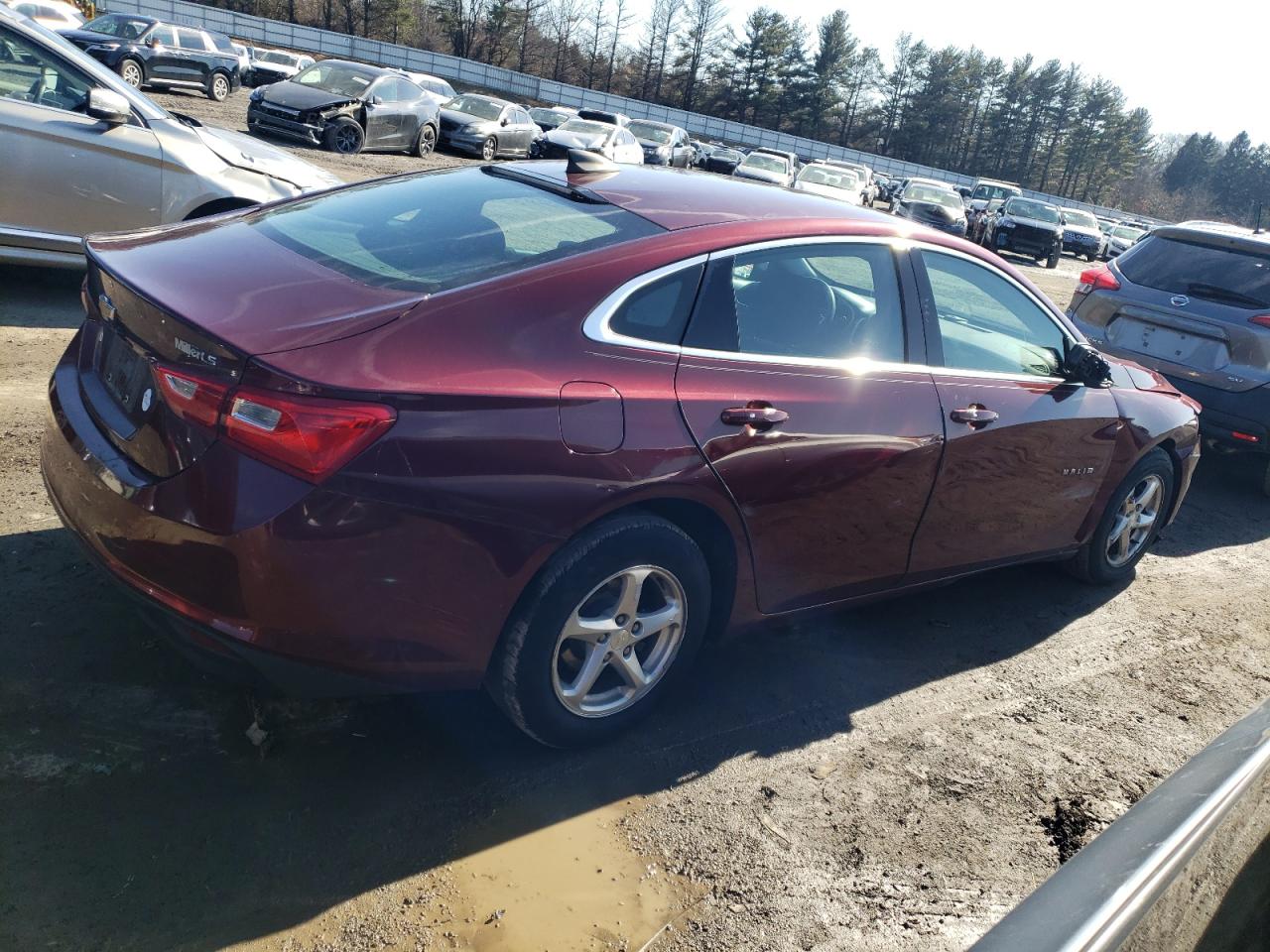 2016 Chevrolet Malibu - Image 3