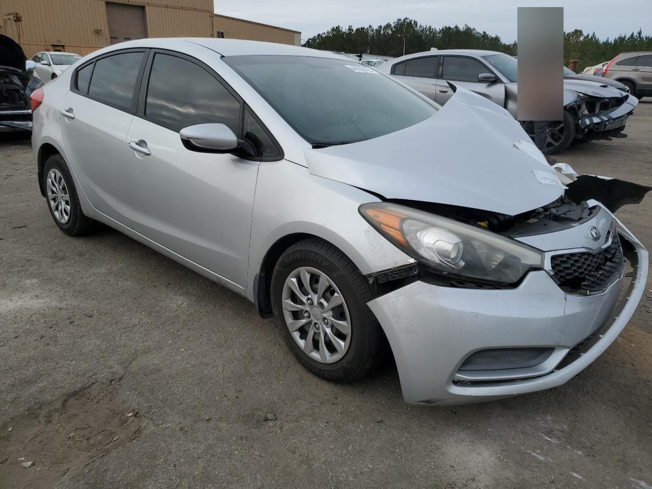 2015 Kia Forte - Image 4