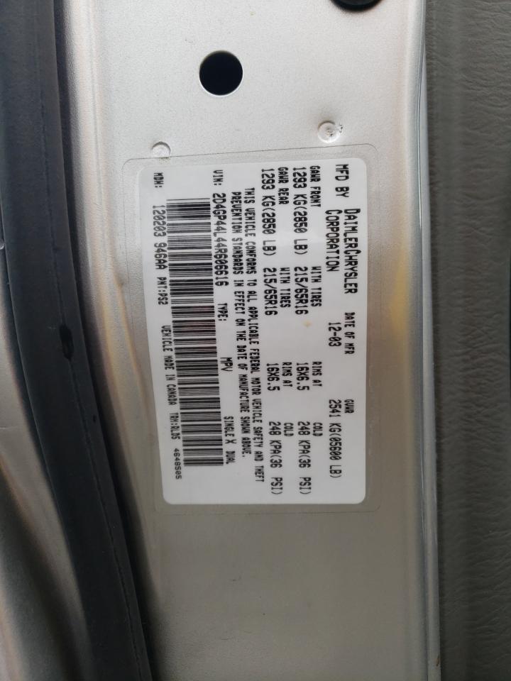 2004 Dodge Caravan - Image 13