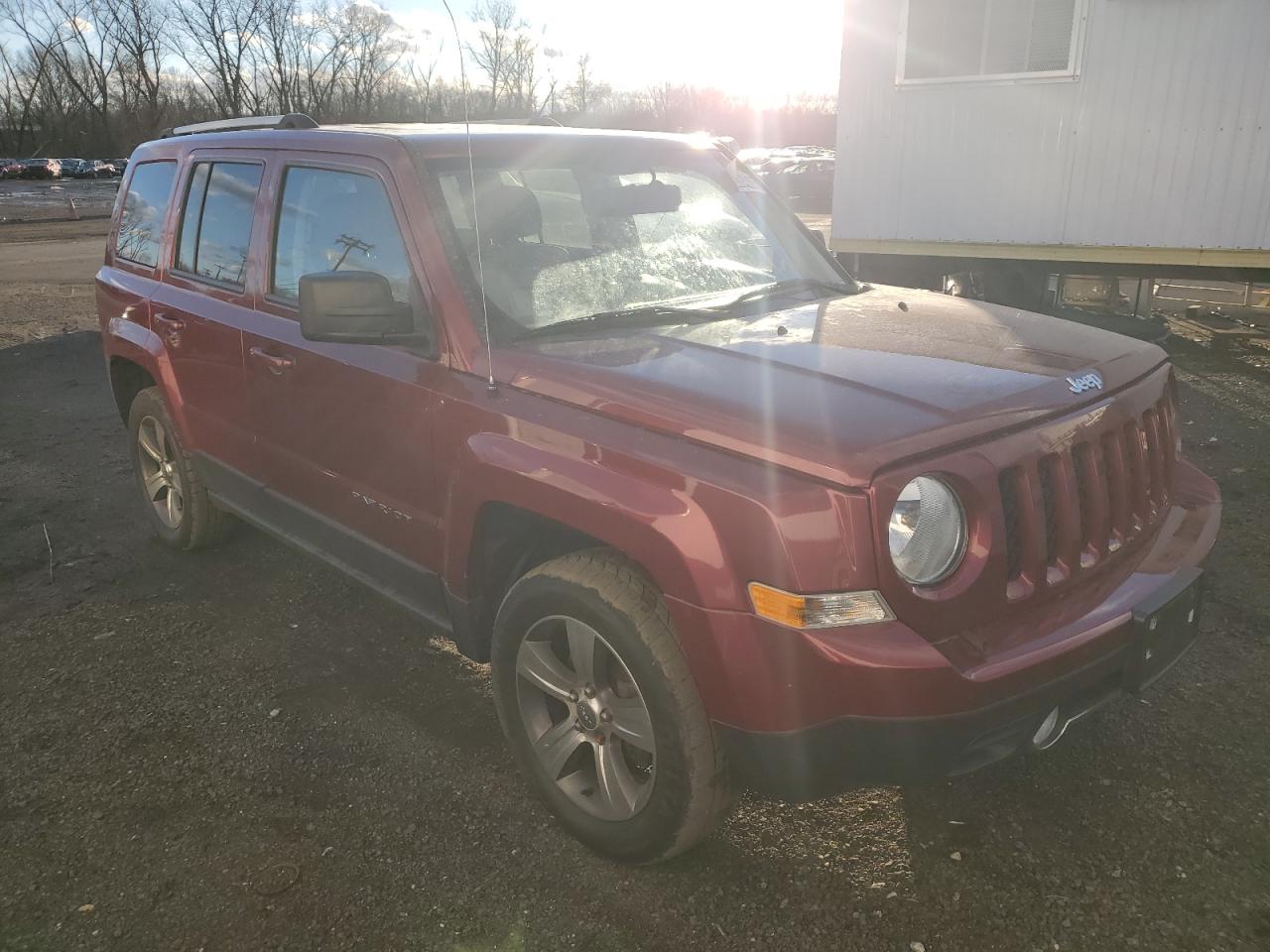 2017 Jeep Liberty (Patriot) - Image 4