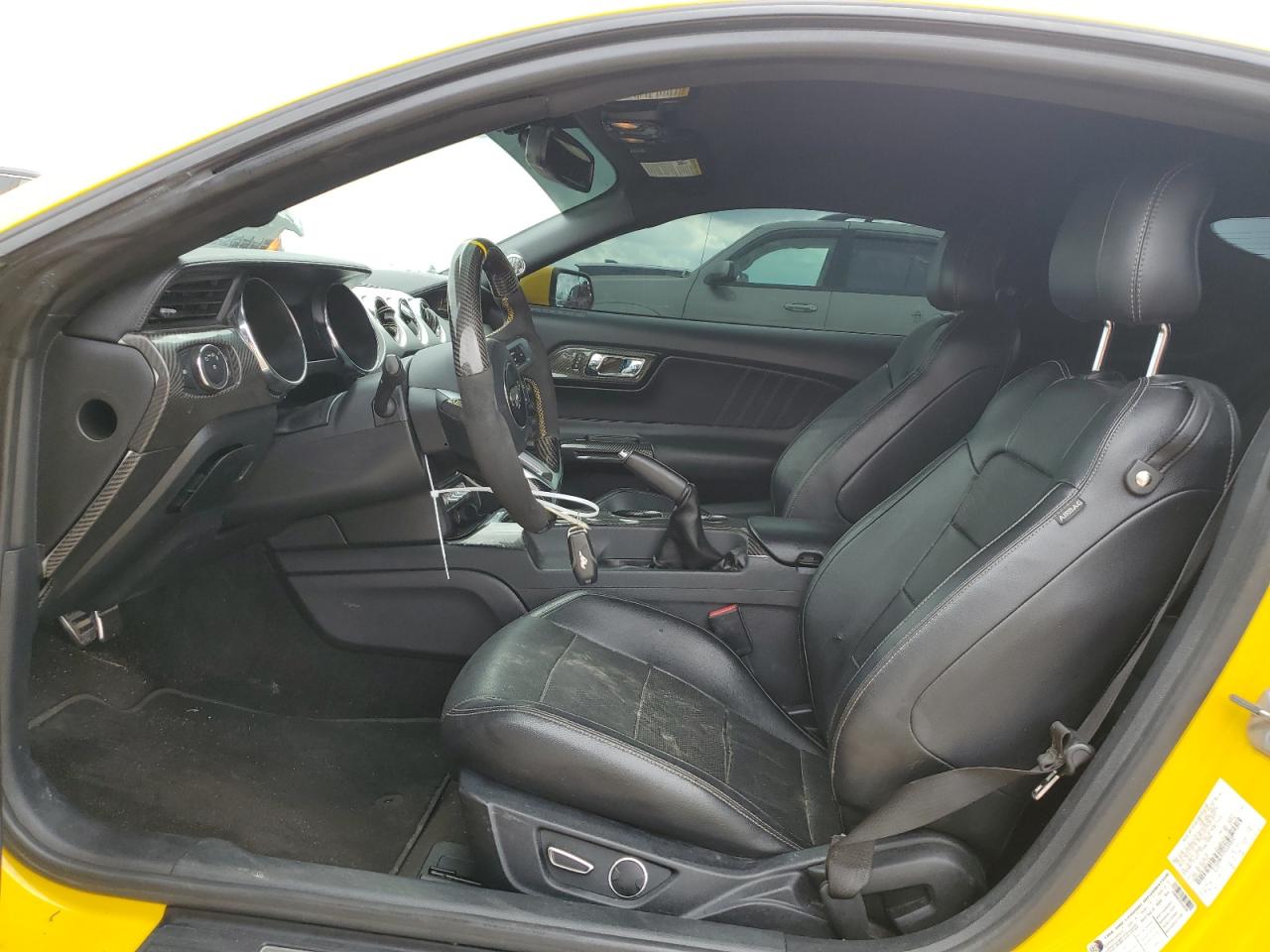 2015 Ford Mustang - Image 7