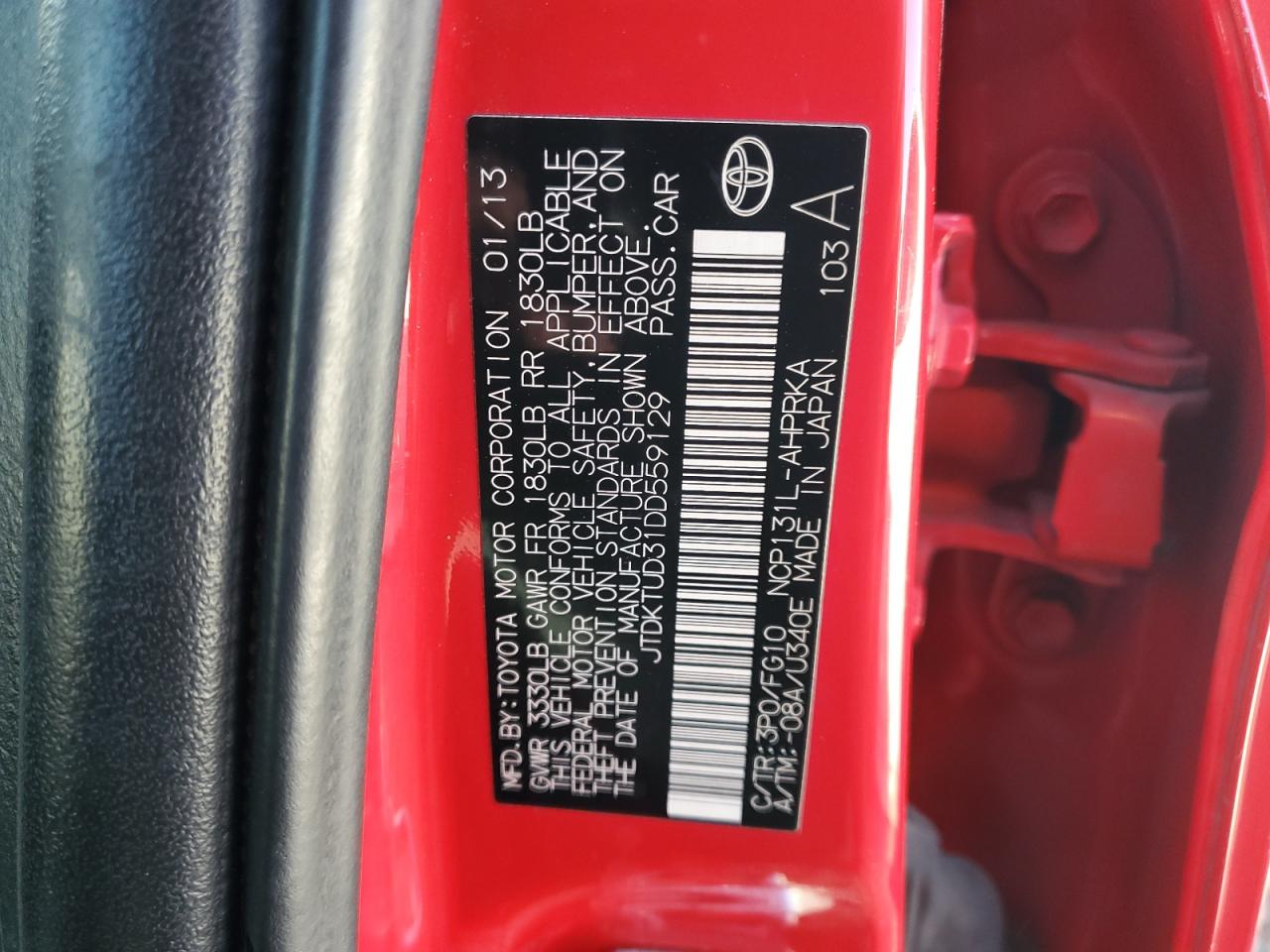 2013 Toyota Yaris - Image 12