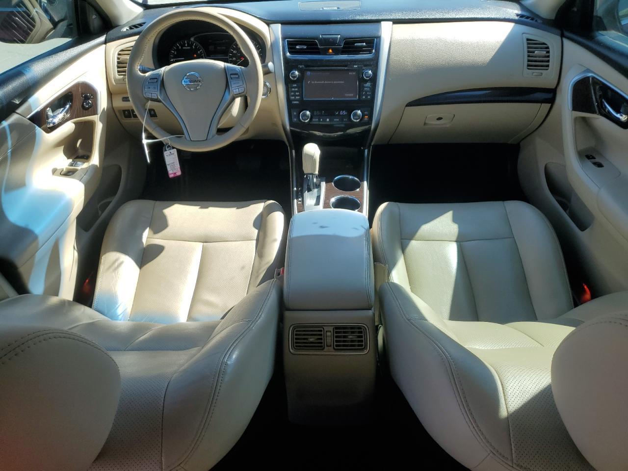 2015 Nissan Altima - Image 8