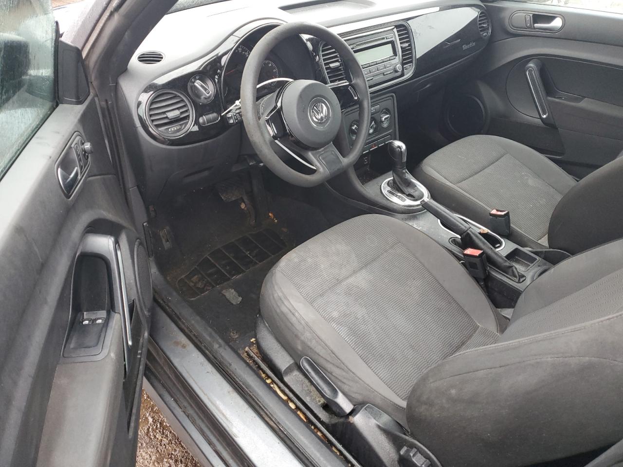 2012 Volkswagen Beetle - Image 8