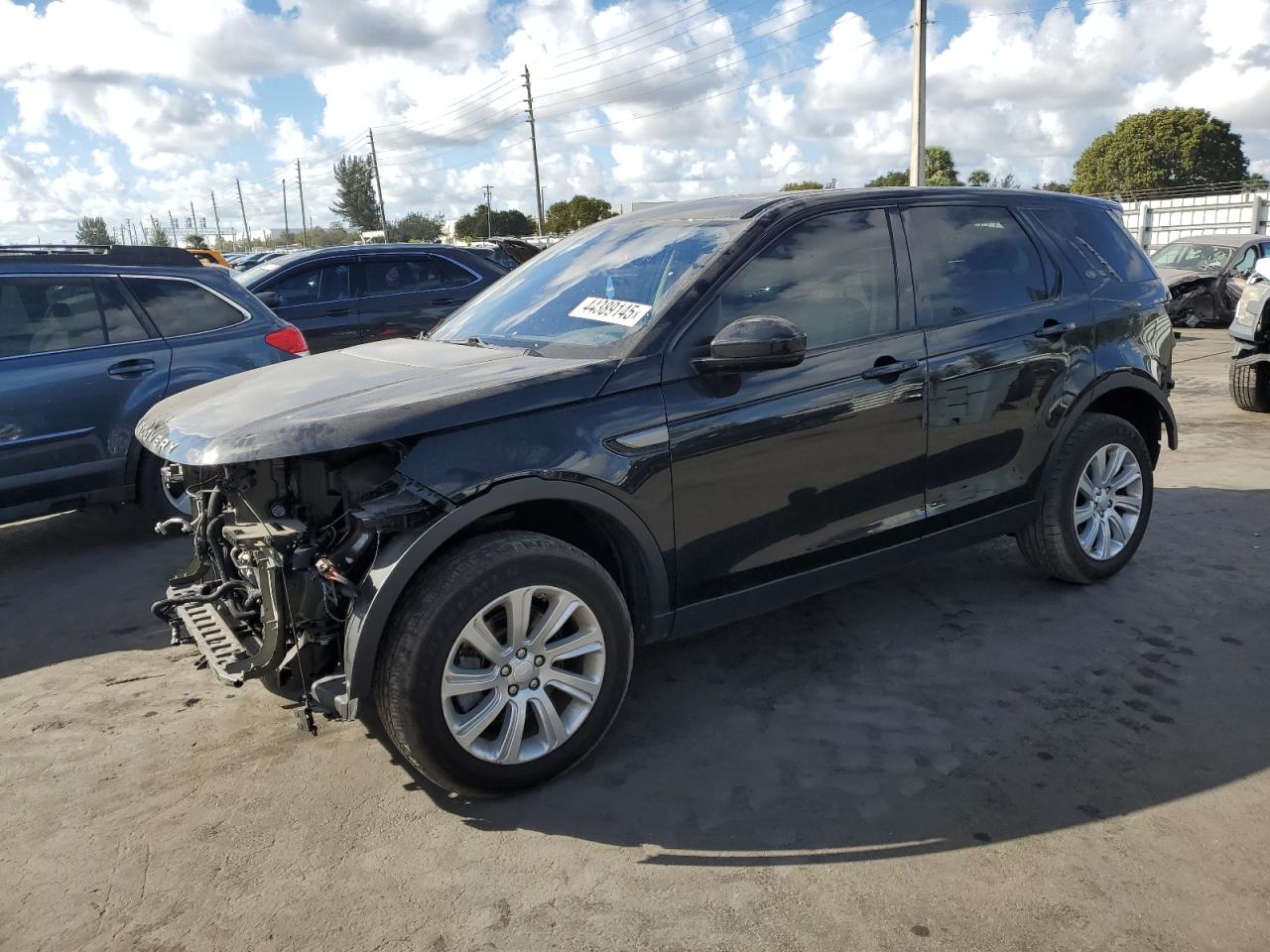 2019 Land Rover Discovery - Image 1