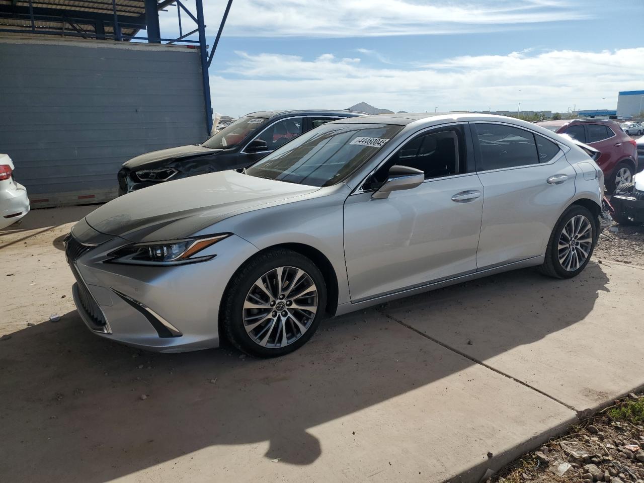 2019 Lexus ES - Image 1