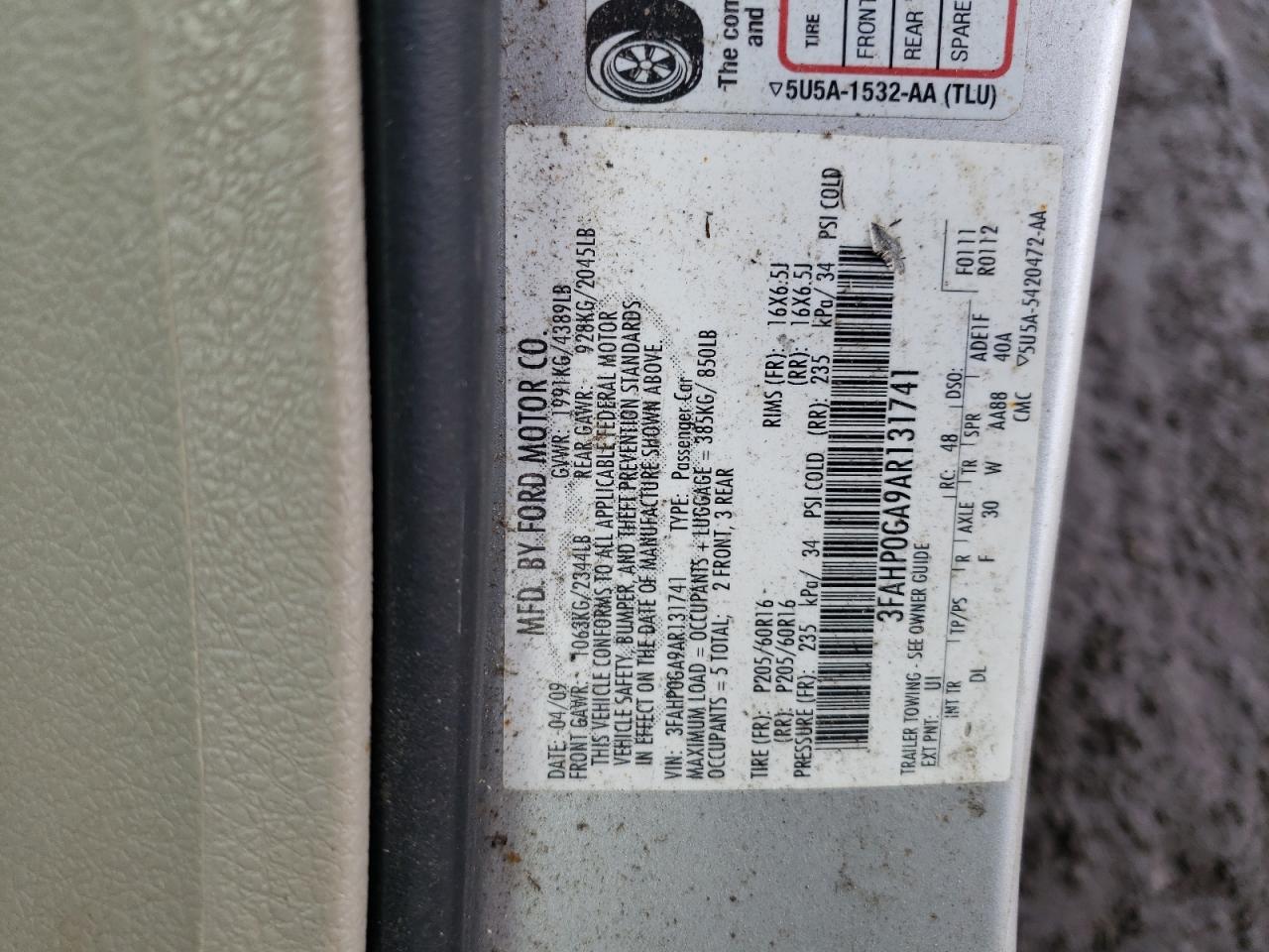 2010 Ford Fusion - Image 12