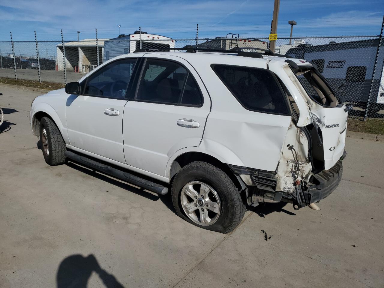 2005 Kia Sorento - Image 2