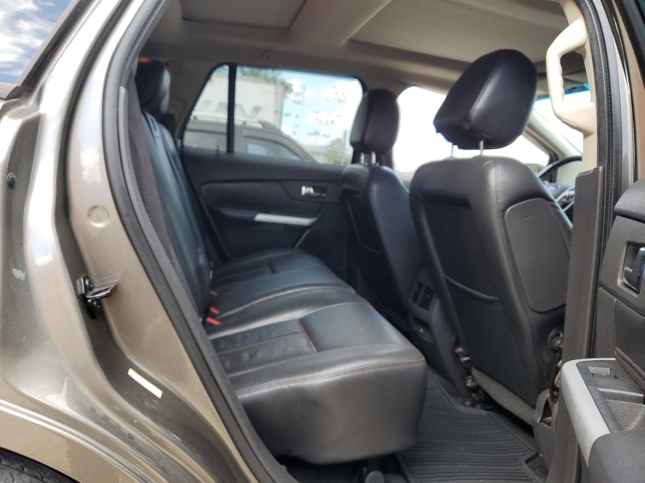 2013 Ford Edge - Image 11