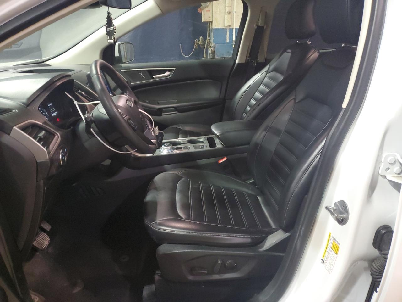 2022 Ford Edge - Image 7