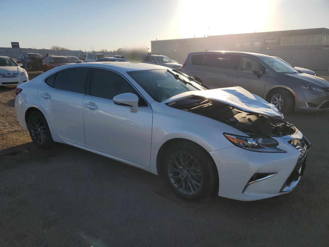 2018 Lexus ES - Image 4