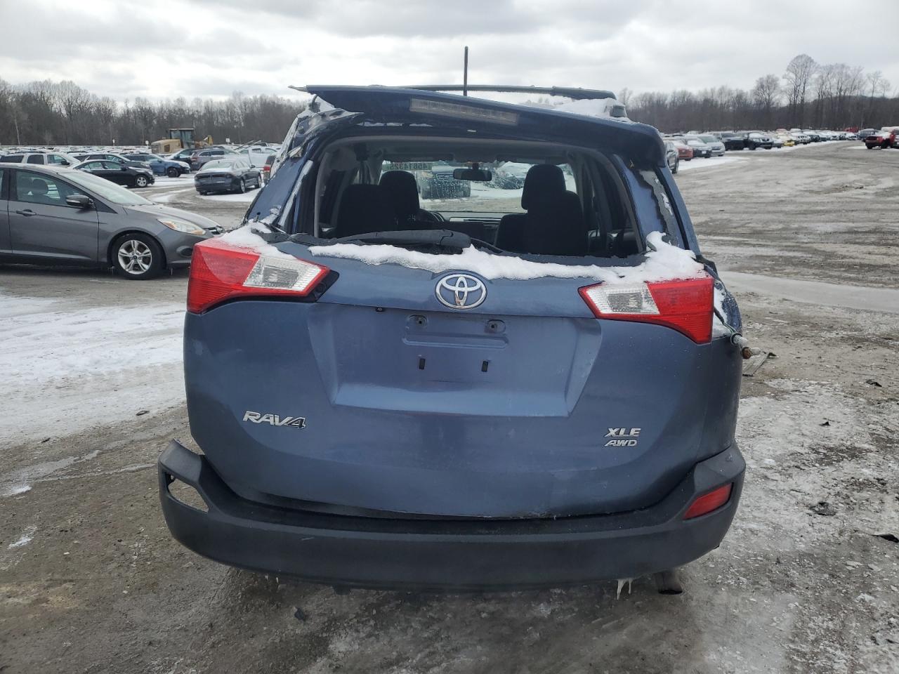 2013 Toyota RAV 4 - Image 6