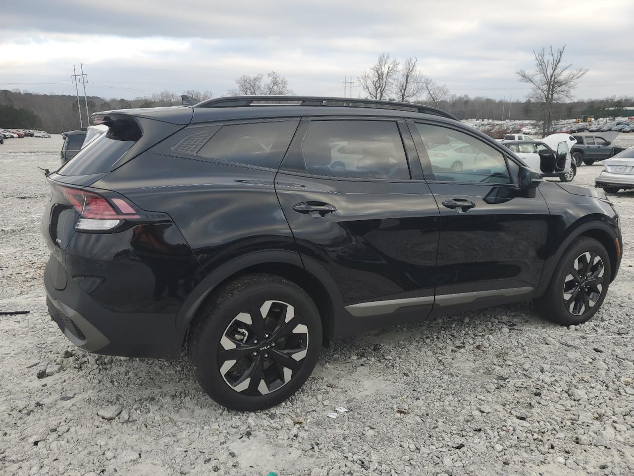 2024 Kia Sportage - Image 3
