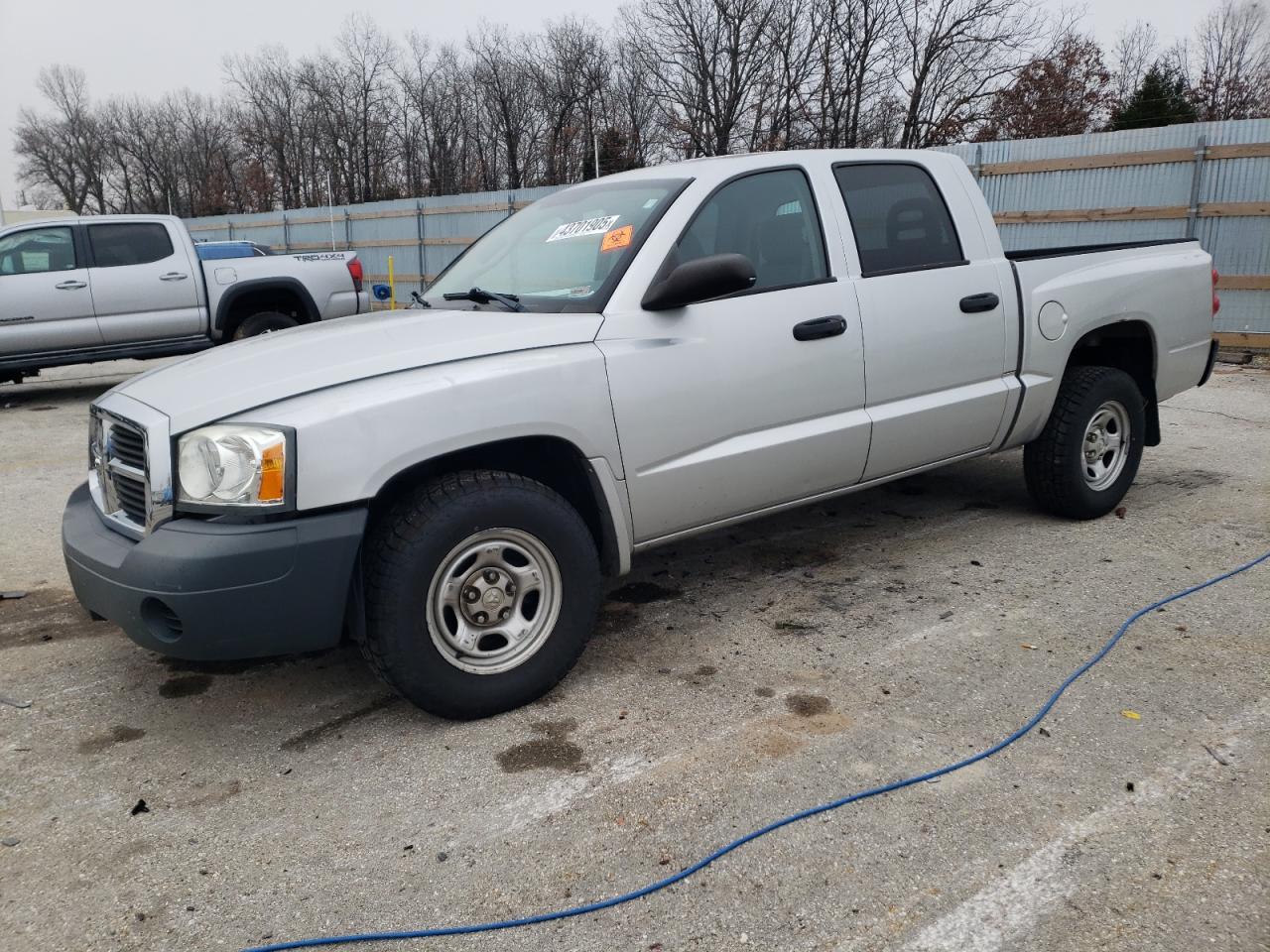 2006 Dodge Dakota - Image 1