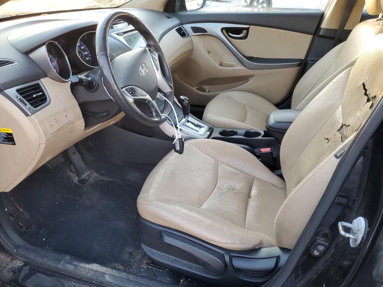 2012 Hyundai Elantra - Image 7