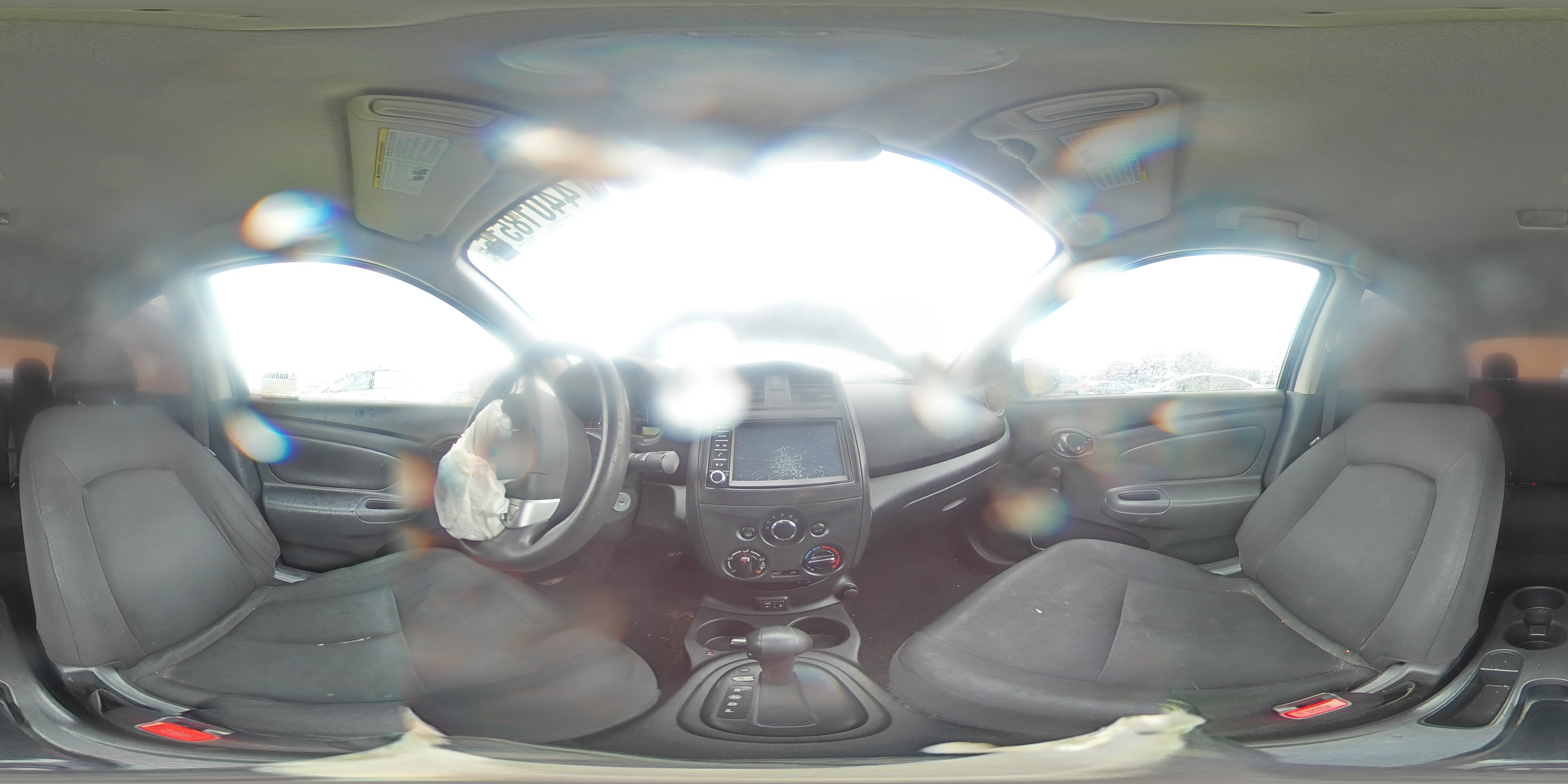 2019 Nissan Versa - Image 12