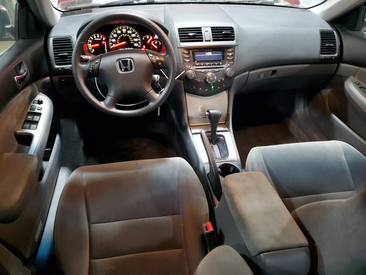 2004 Honda Accord - Image 8