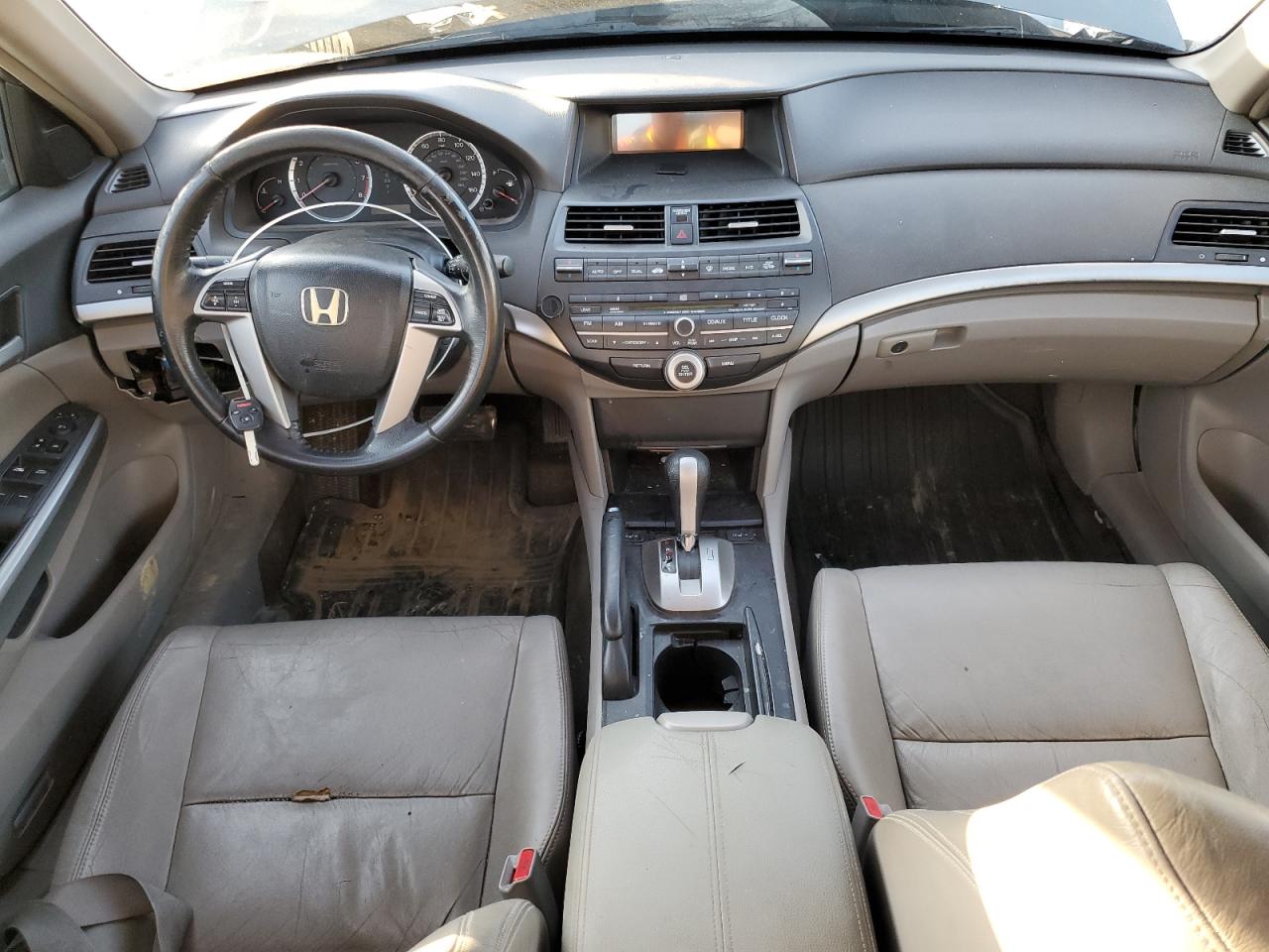 2009 Honda Accord - Image 8