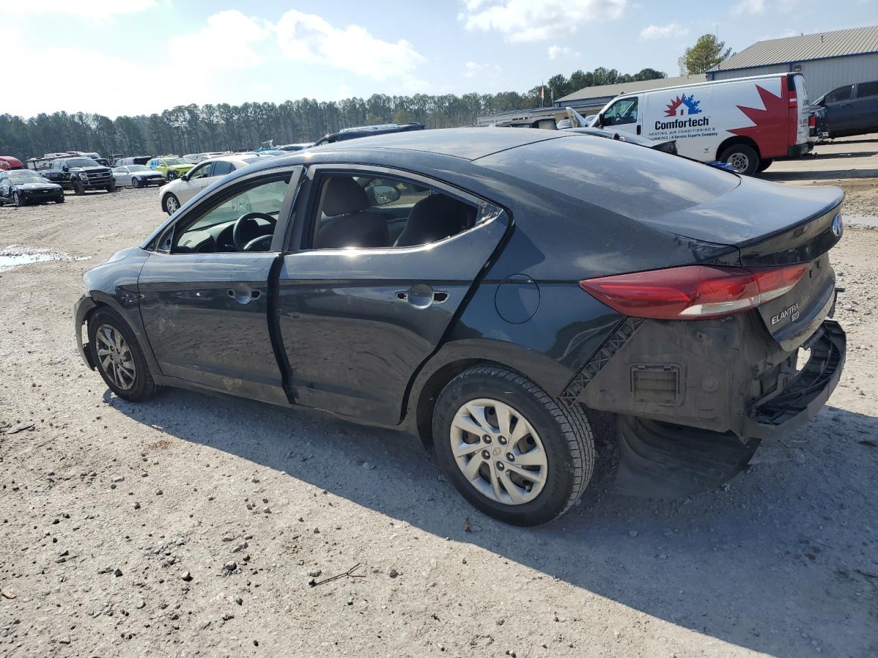 2018 Hyundai Elantra - Image 2