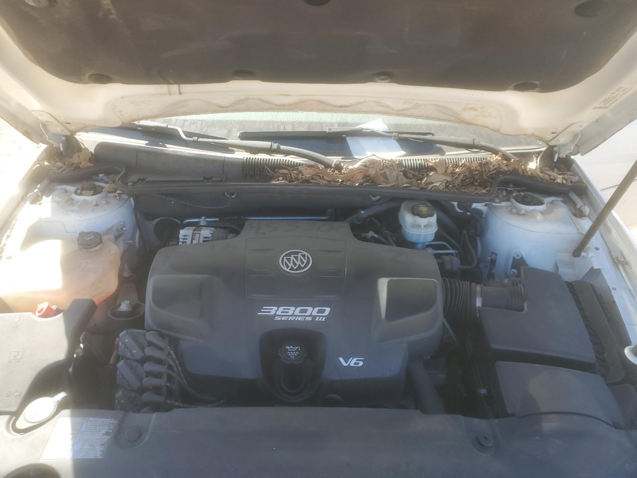 2008 Buick Lucerne - Image 12