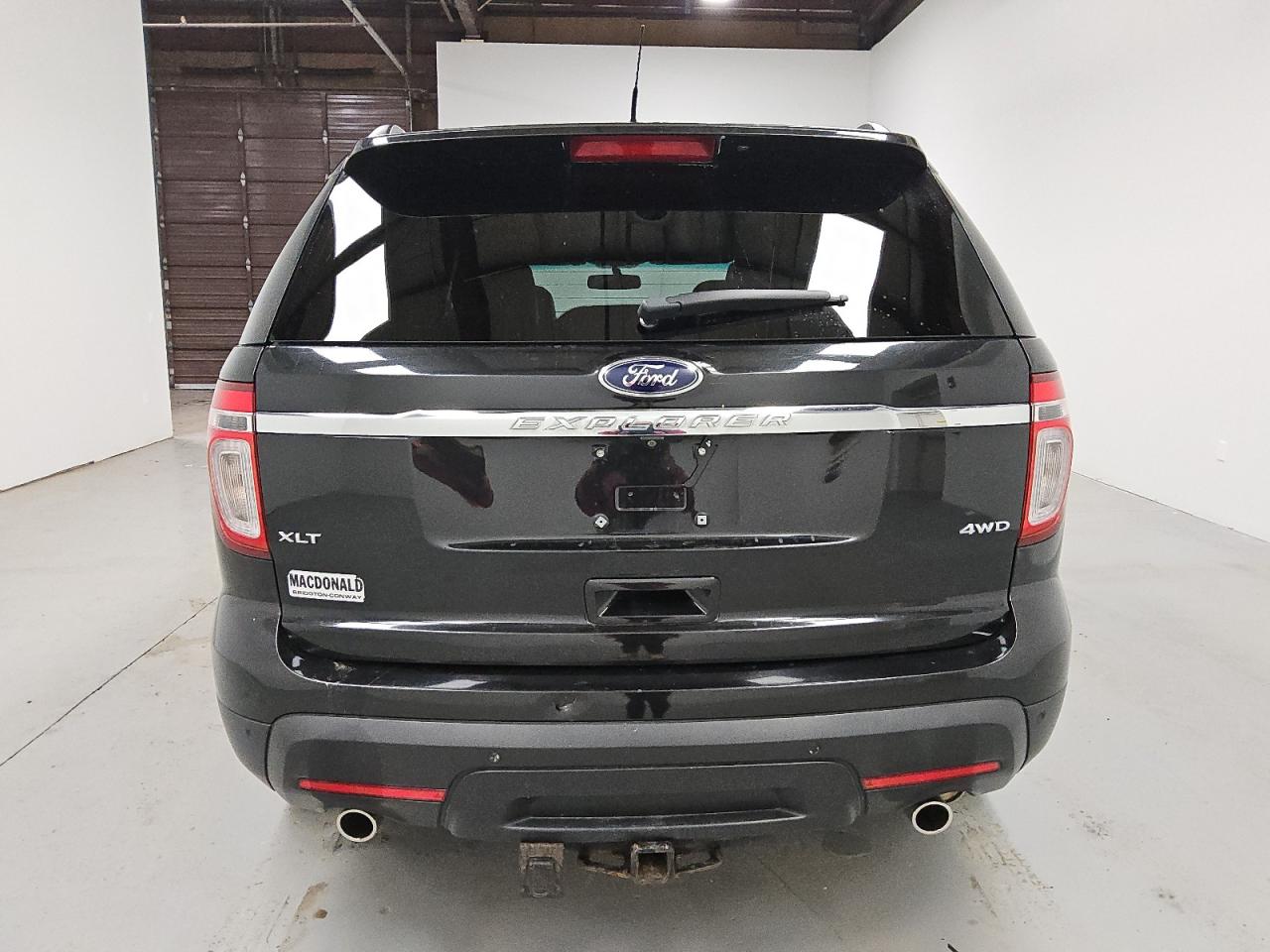 2015 Ford Explorer - Image 6