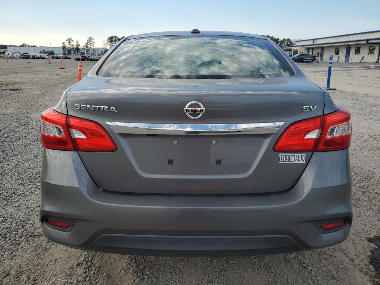 2016 Nissan Sentra - Image 6