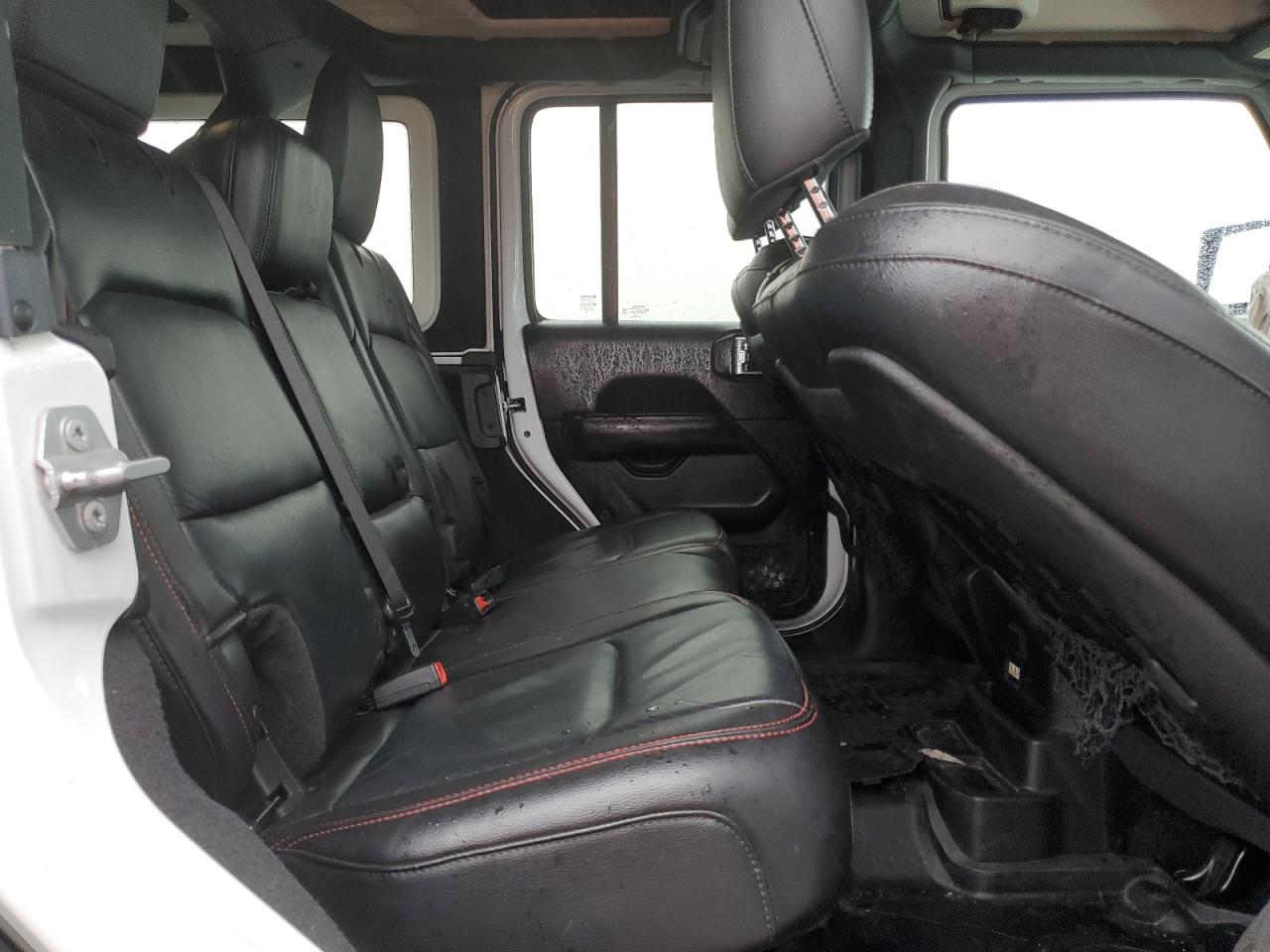 2018 Jeep Wrangler - Image 10