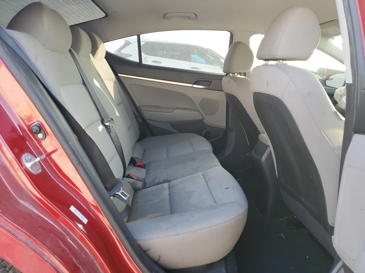 2020 Hyundai Elantra - Image 11