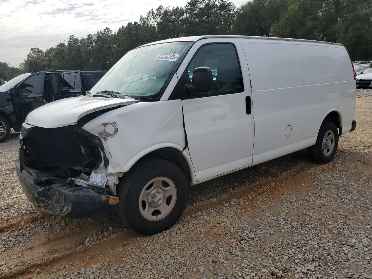 2008 Chevrolet Express - Image 1