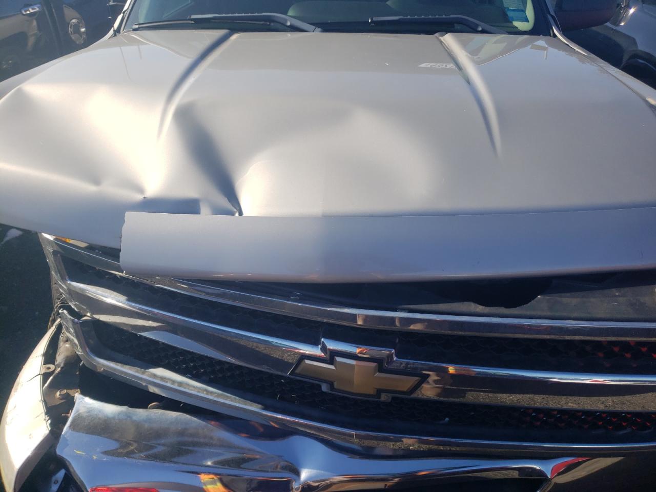 2009 Chevrolet Silverado - Image 11